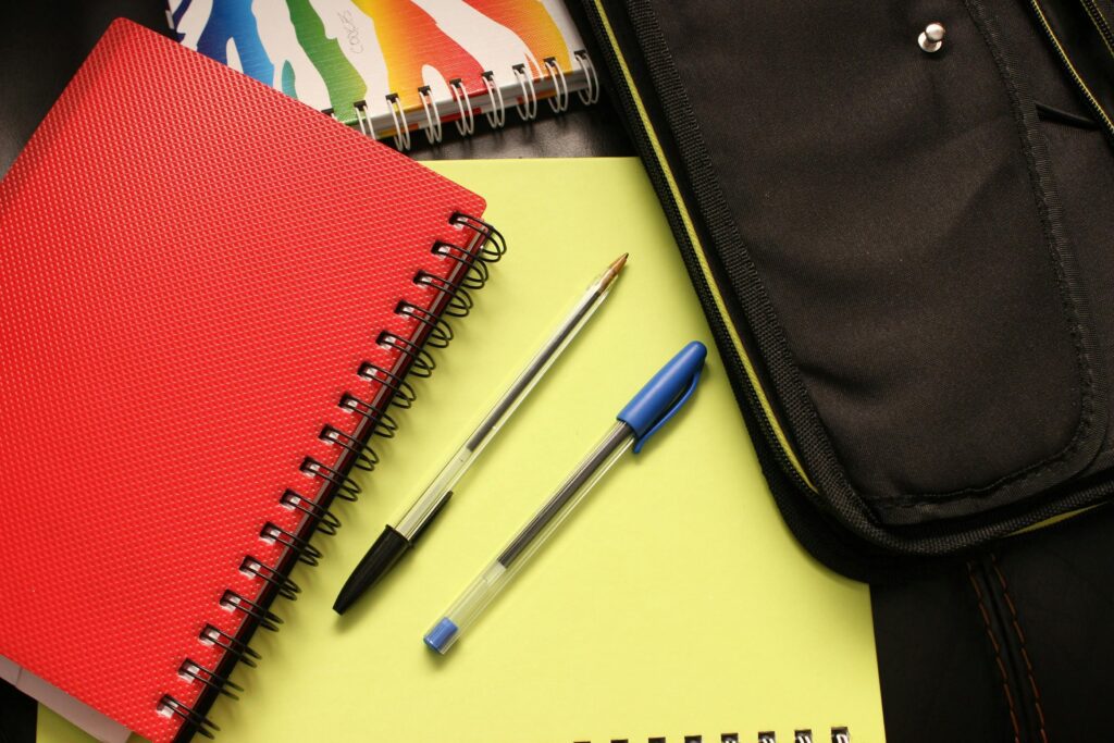 Cartão Material Escolar: saiba quem te direito e como garantir o benefício em 2025 