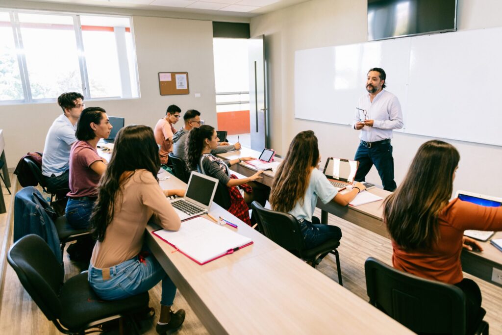 Pé-de-Meia libera novo pagamento em 4 de abril